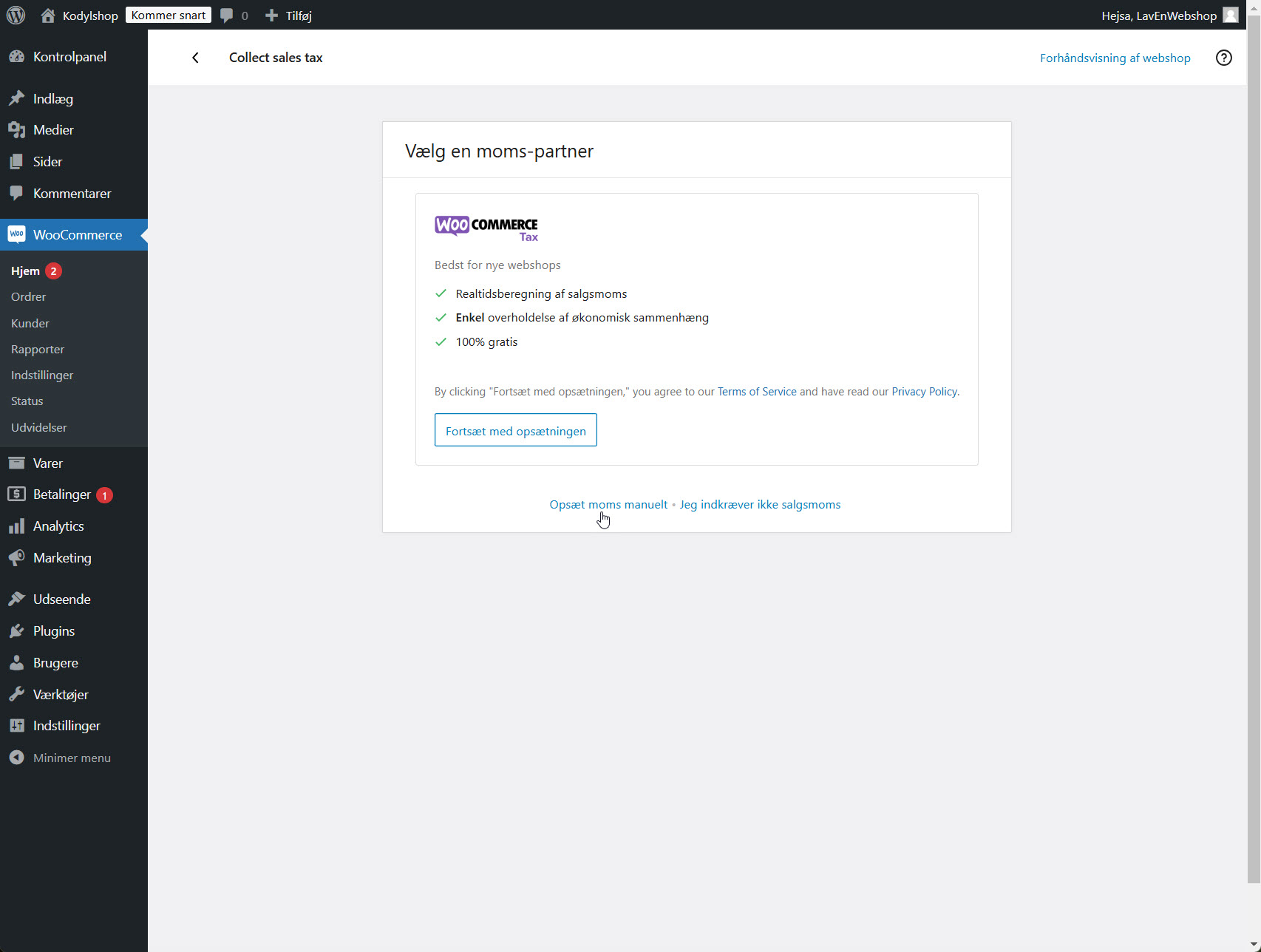 Opsætning af dansk momssats i WooCommerce, hvor brugeren angiver momssats og landekode, og gemmer ændringerne for korrekt momsberegning.