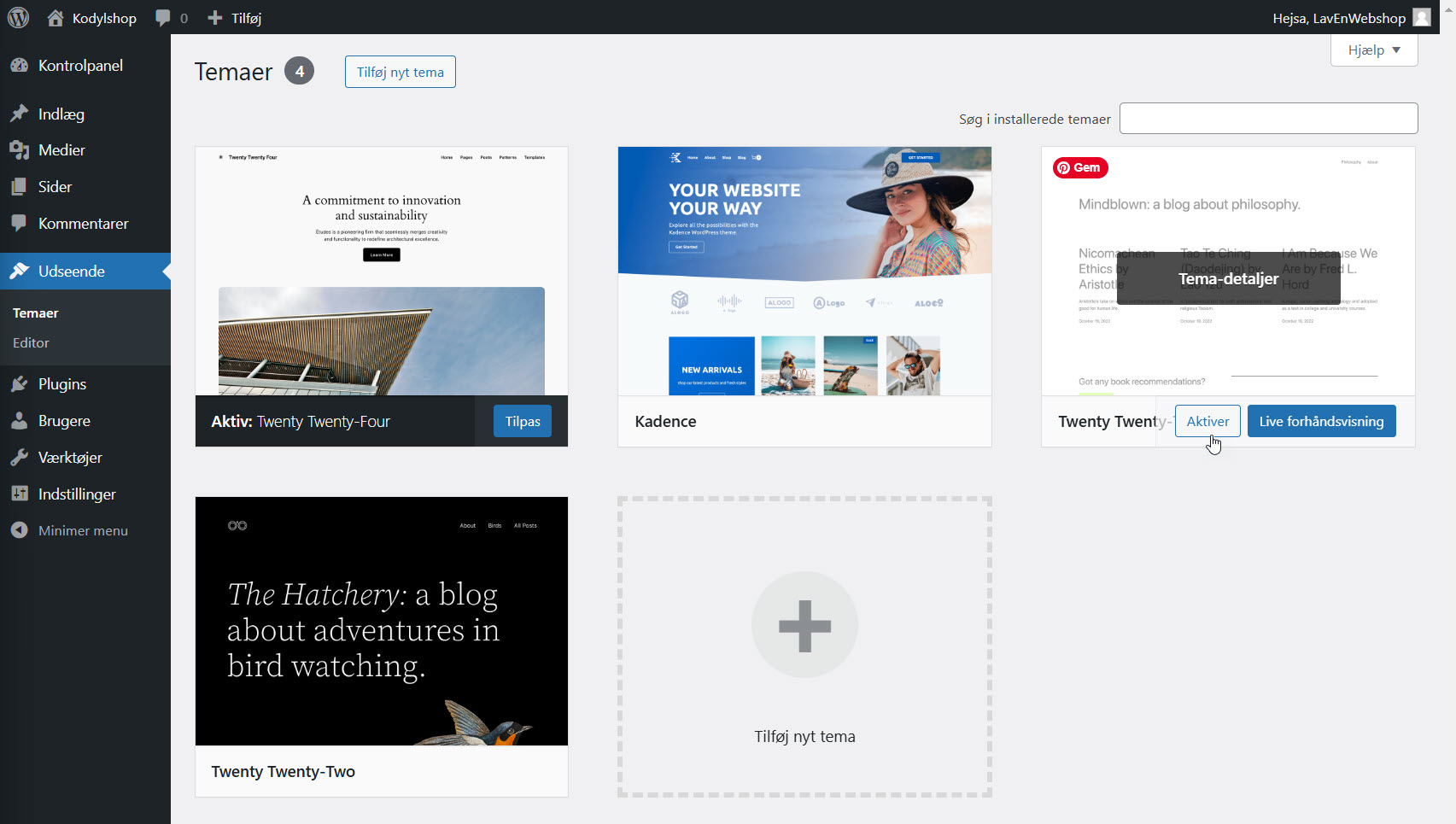 Oversigt over tilgængelige gratis WooCommerce-temaer, som kan bruges til at tilpasse udseendet på webshoppen.